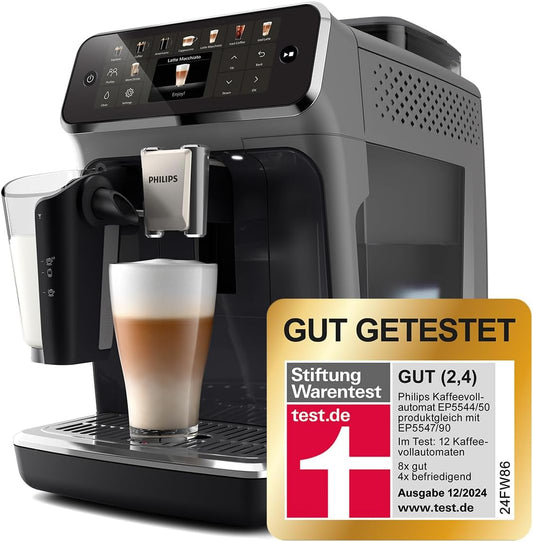 Serie 5500 Kaffeevollautomat – LatteGo Milchsystem, 20 heiße und kalte Kaffeespezialitäten, 40% leiser mit SilentBrew, QuickStart, Schwarz/Grau (EP5544/50)